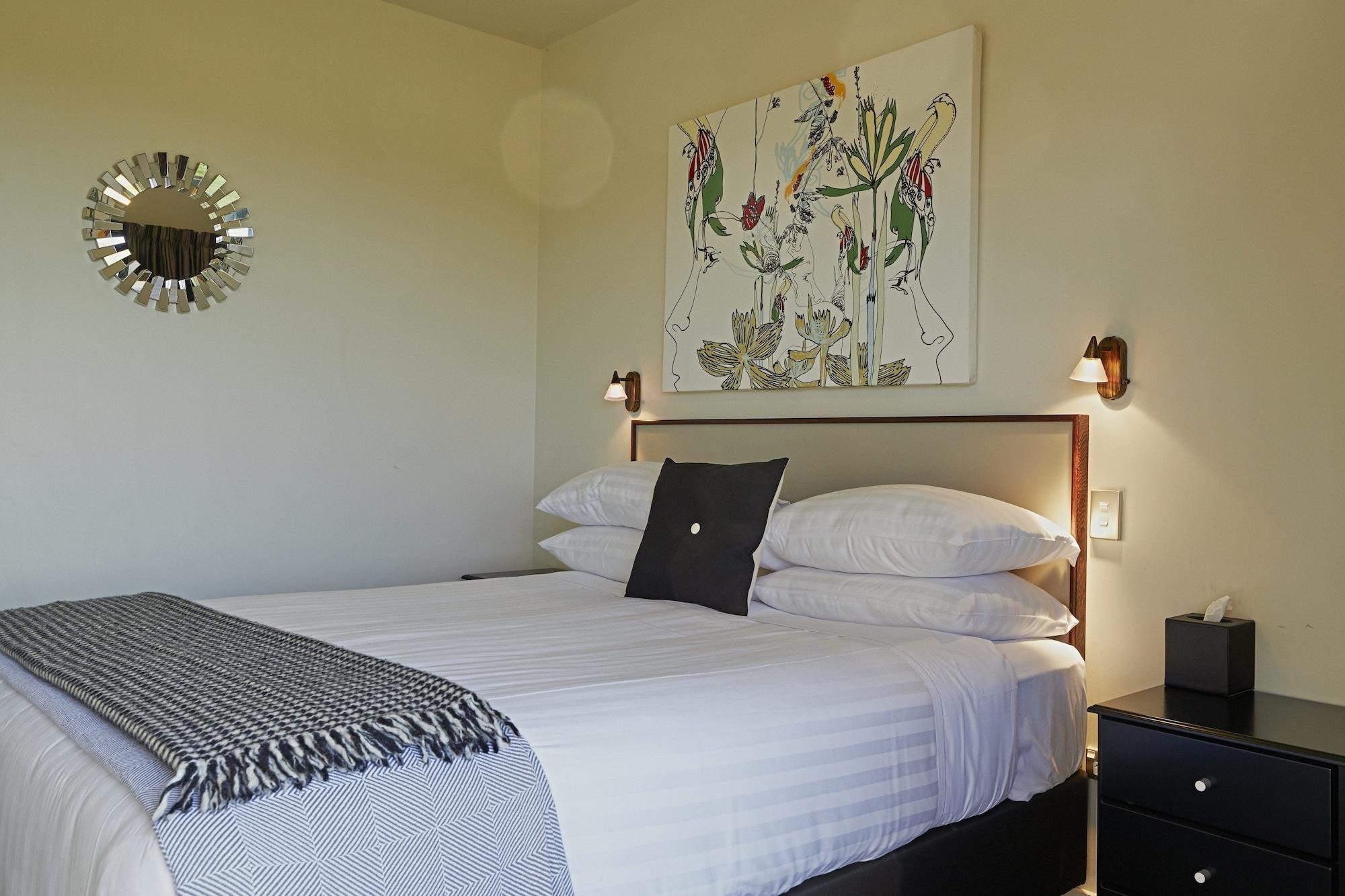 Koura Bay Golf Resort Kaikoura Bagian luar foto