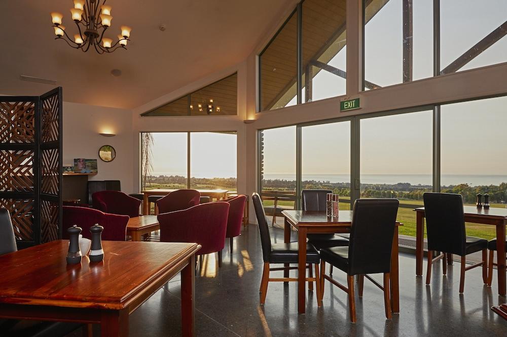 Koura Bay Golf Resort Kaikoura Bagian luar foto