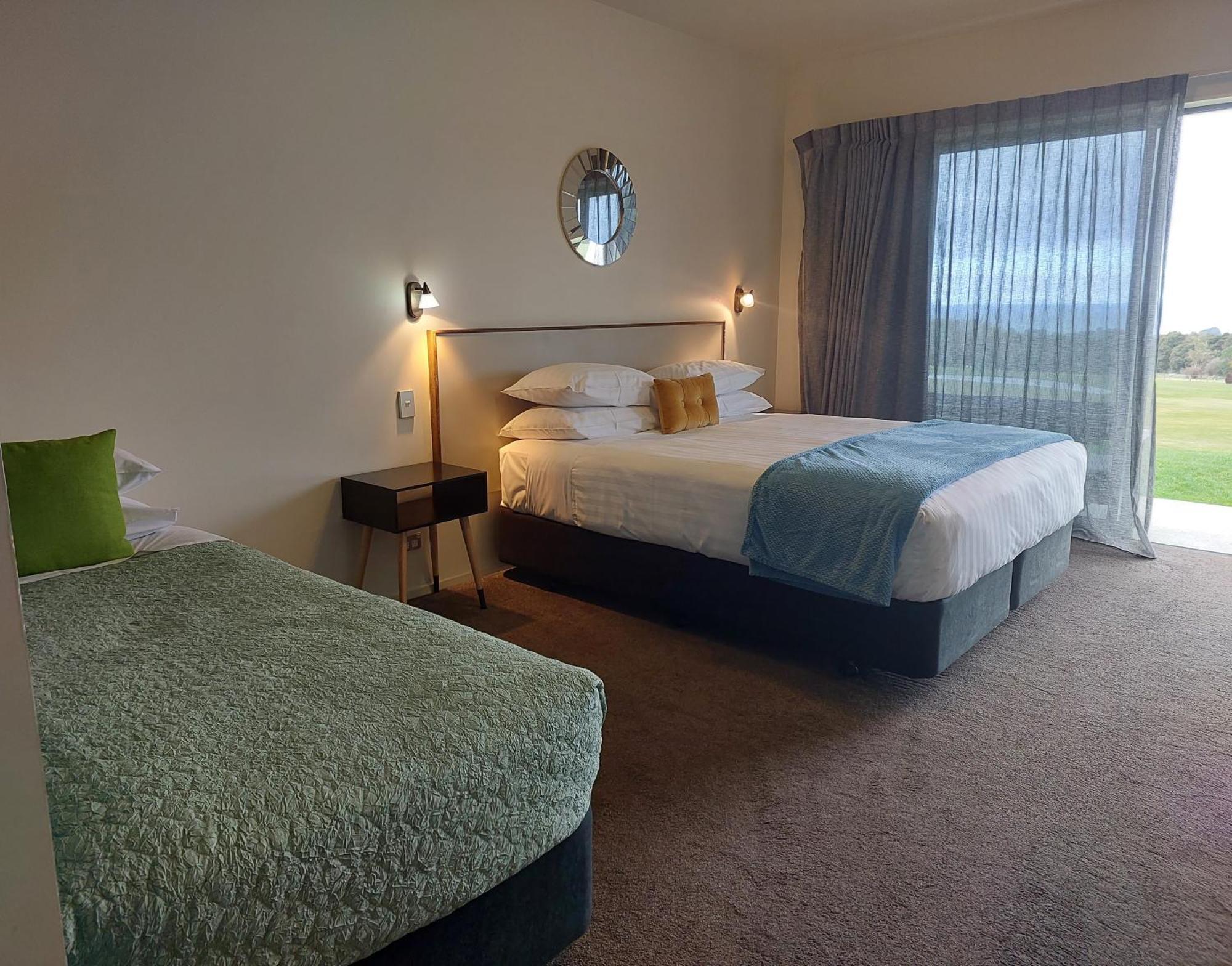 Koura Bay Golf Resort Kaikoura Bagian luar foto