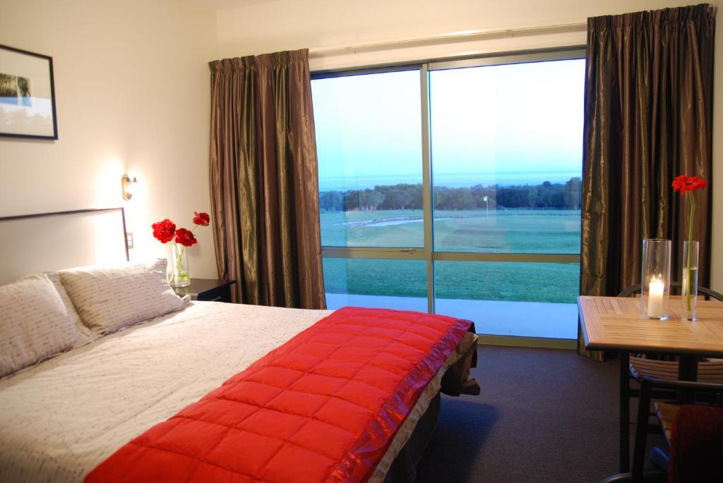 Koura Bay Golf Resort Kaikoura Ruang foto