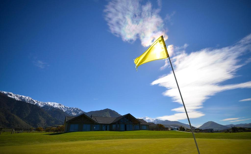Koura Bay Golf Resort Kaikoura Bagian luar foto