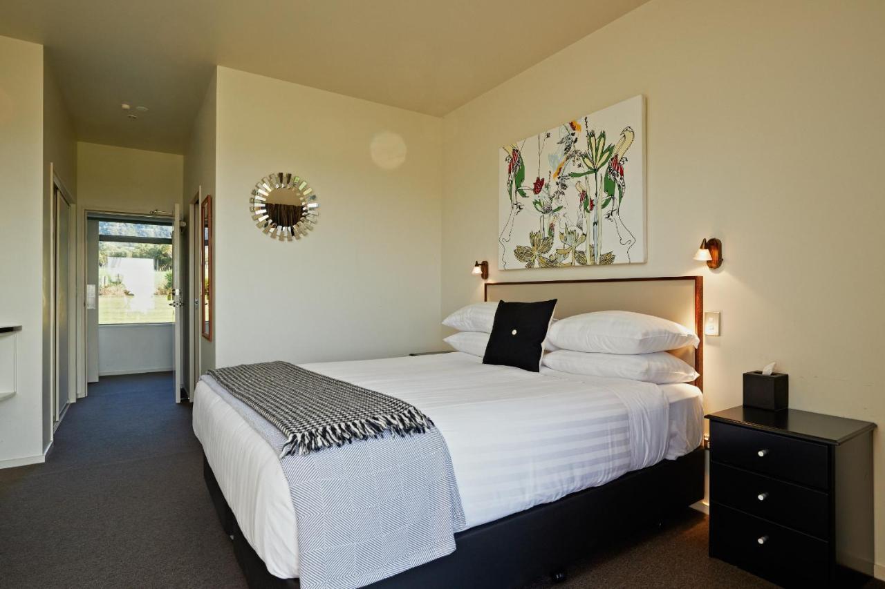 Koura Bay Golf Resort Kaikoura Bagian luar foto