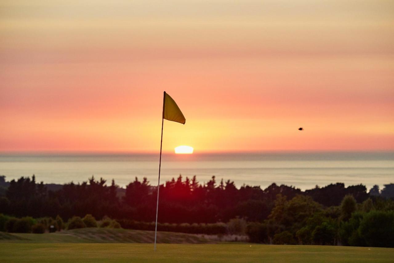 Koura Bay Golf Resort Kaikoura Bagian luar foto